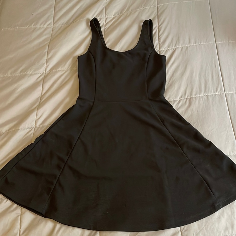 Women’s H&M (Divided) Black Dress. Size 4.